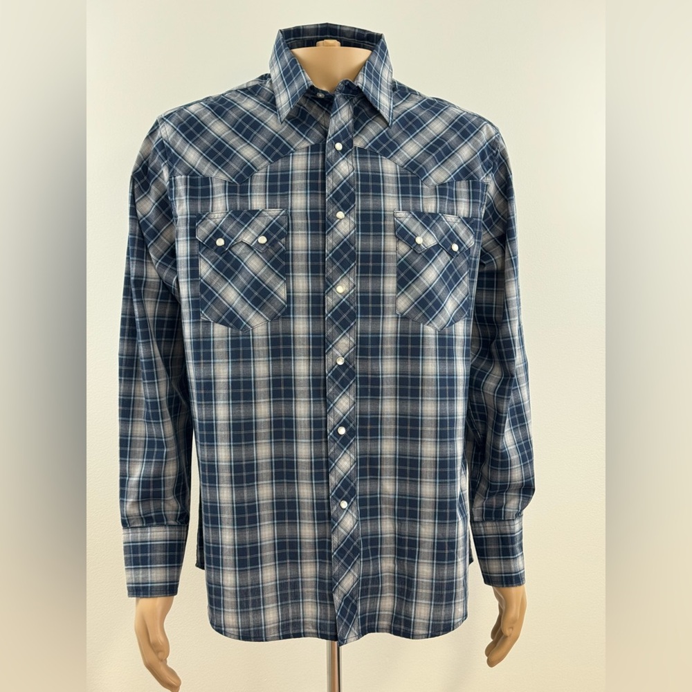 Wrangler's Western Fashion Men's Navy and Gray Plaid Snap Button Shirt, Size LGG
